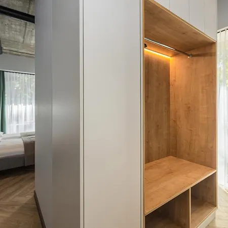 Da Urban Self Check-in